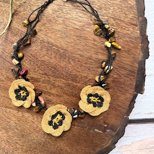 Wild Flower Necklace / Crochet Beaded Choker / Yellow Flower Necklace / Boho Hippie Choker / Summer Necklaces for Women / Necklace Gifts
