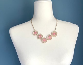 Crochet Flower Necklace / Boho Crochet Necklace / Flower Jewelry / Daisy Flower Necklace /  Cottagecore Necklace / Flower Lover Gift