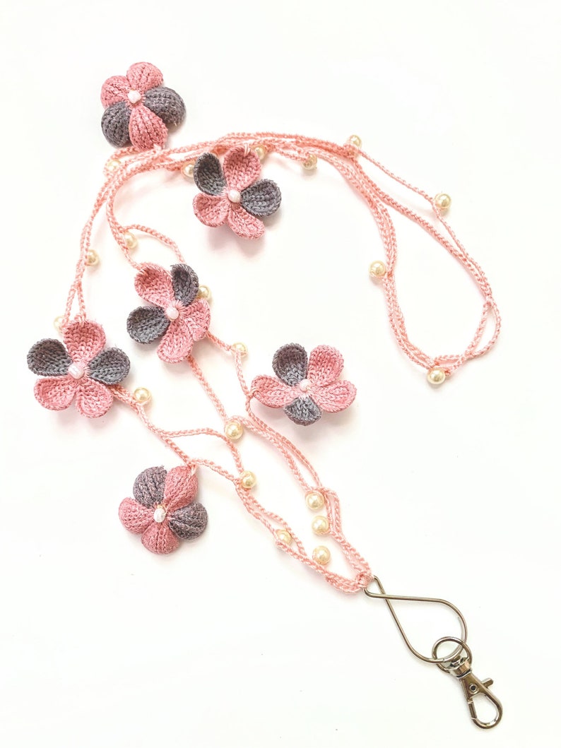 Flower Lanyard / Floral Lanyard Necklace / ID Holder Lanyard / - Etsy