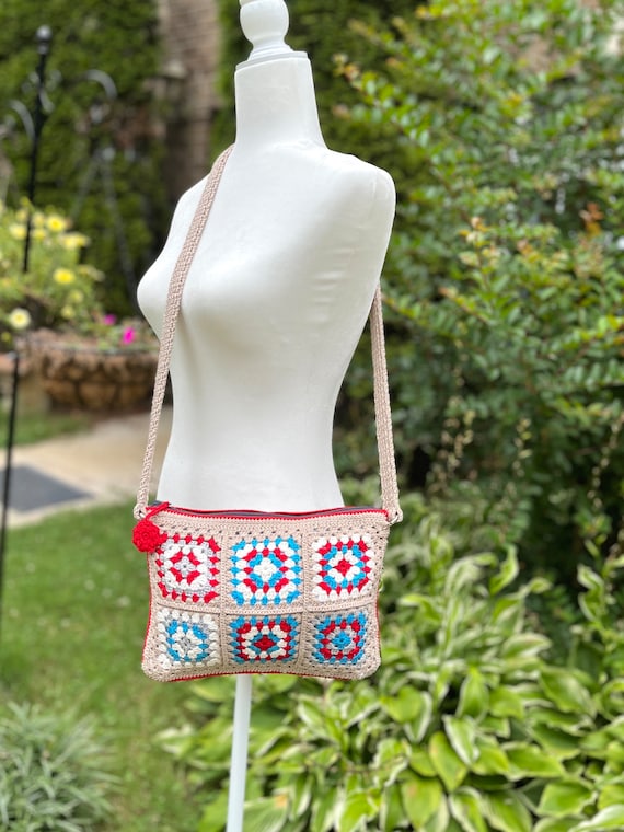 Crochet Crossbody Bag / Granny Square Purse / Handmade Crochet Bah / Crochet Hobo Bag / Unique Crossbody Bag /  Boho Crochet Bag