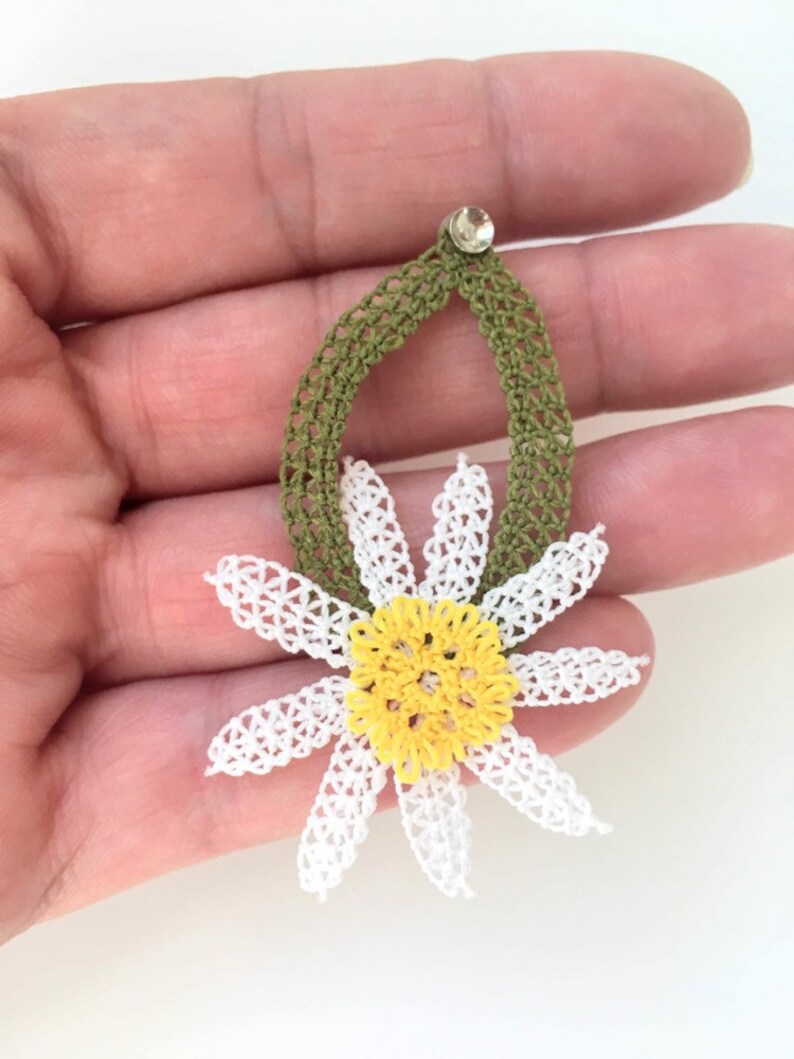 Dangle Flower Earrings / White Flower Lace Earrings / Spring Etsy