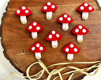 Mushroom Hair Clip / Crochet Hair Barrette / Cottagecore Hair Clip / Girl Snap Clip / Baby Girl Toddler Hair Clip / Baby Hair Accessories