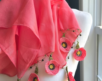 Sciarpe da donna alla moda / Sciarpa in cotone corallo / Sciarpa avvolgente floreale / Sciarpa turca Oya / Sciarpa da donna fatta a mano / Sciarpa regalo / Sciarpa avvolgente boho