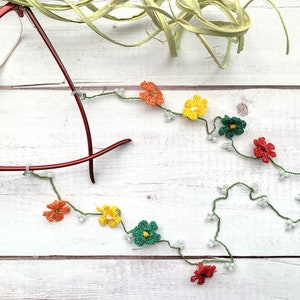 Eyeglass Chain Holder / Beaded Glasses Chain / Reading Glasses Chain with Flowers / Colorful Sunglasses Chain / Gift for Reader