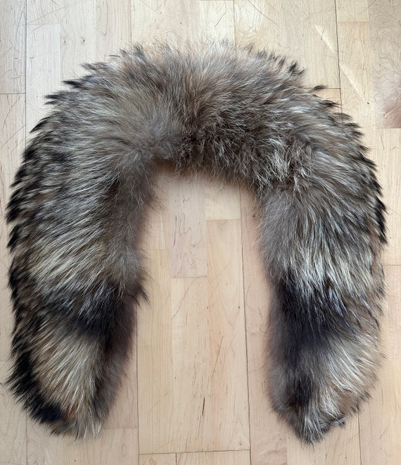 Vintage authentic large fox fur shoulder wrapshawl Gem