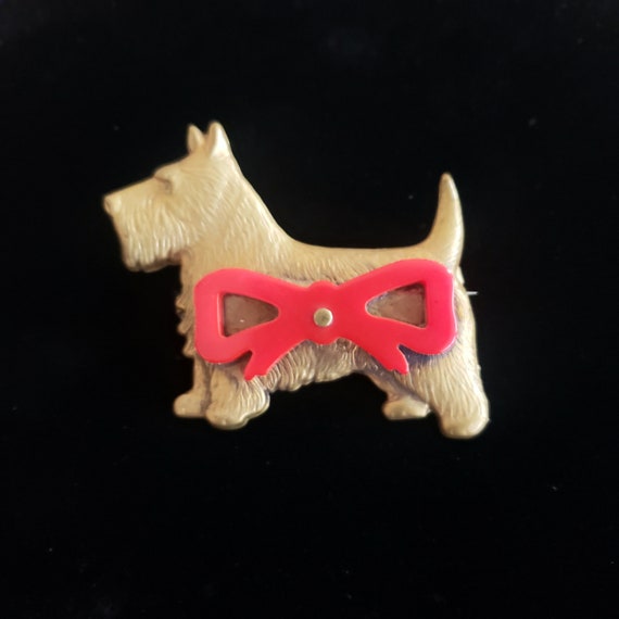 Bakelite scottie dog pin clearance