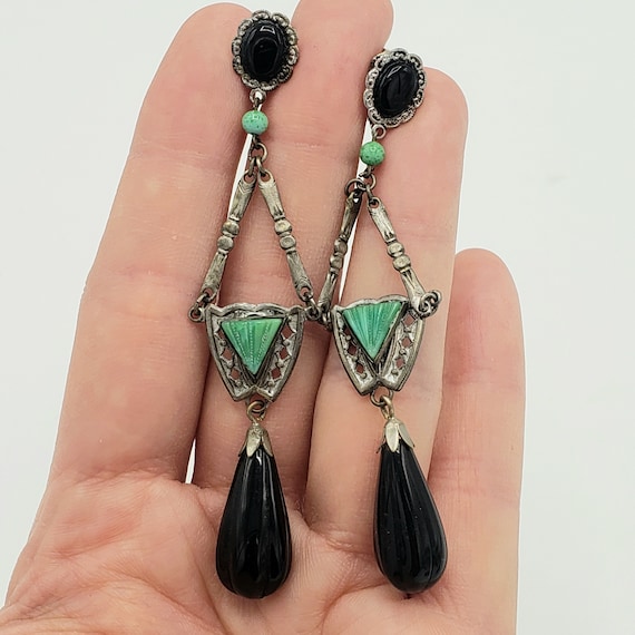 ART DECO Black and Green Dangling Earrings - Long 