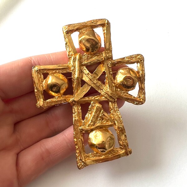 Christian Lacroix Cross Brooch Pendant - Christian Lacroix Bijoux