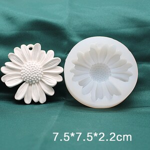 Sun Flowers Pendant Silicone Mold Resin Craft in Germany Resin Molding CastingAlternative DIY Crystal Epoxy Resin image 6