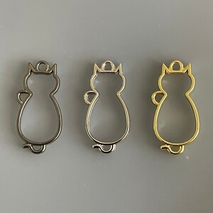 1pcs Keychain Car Trailer Cat Gold Silver Connector Keychain UV Resin Frame 4cm Height