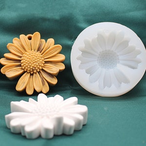 Sun Flowers Pendant Silicone Mold Resin Craft in Germany Resin Molding CastingAlternative DIY Crystal Epoxy Resin image 1