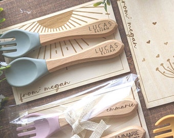 Personalized Spoon and Fork Set, Engraved Baby Spoon, Personalized Baby Shower Gift, Silicone Utensils, On Personalized Wood Gift Tag Plate