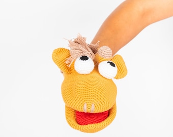 Hand Knitted Giraffe Puppet in Organic Cotton |  Puppets for Kids Pretend Play