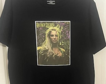 Britney Spears Vintage ONYX Hotel Tour 2004 Tshirt Size Large (new