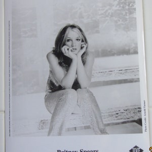 Britney Spears Authentic Record Company Promotional Black and White 8 x 10 Photo (Jive)