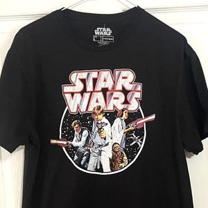 Star Wars shirt Size Large (NEW)