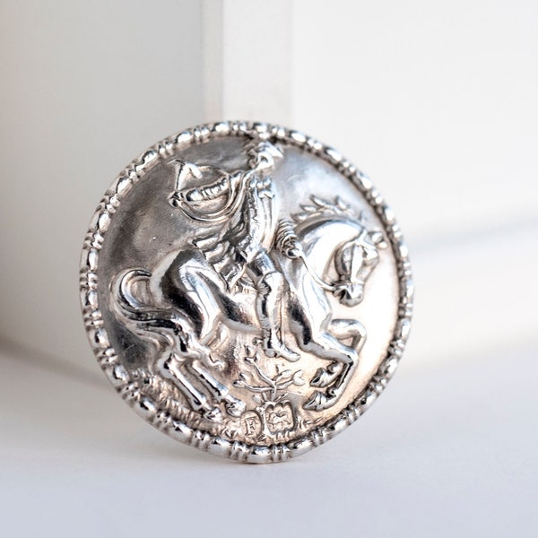 Botón de caza de plata antiguo con sello Berthold Muller 1901