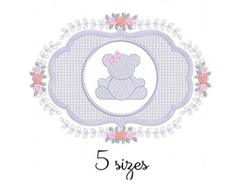 Stickdatei Bärenmädchen, Stickdatei Baby, Stickdatei Stickmaschine, Stickmuster Rahmen, Datei Sofort-Download, Stickdatei Neugeborene