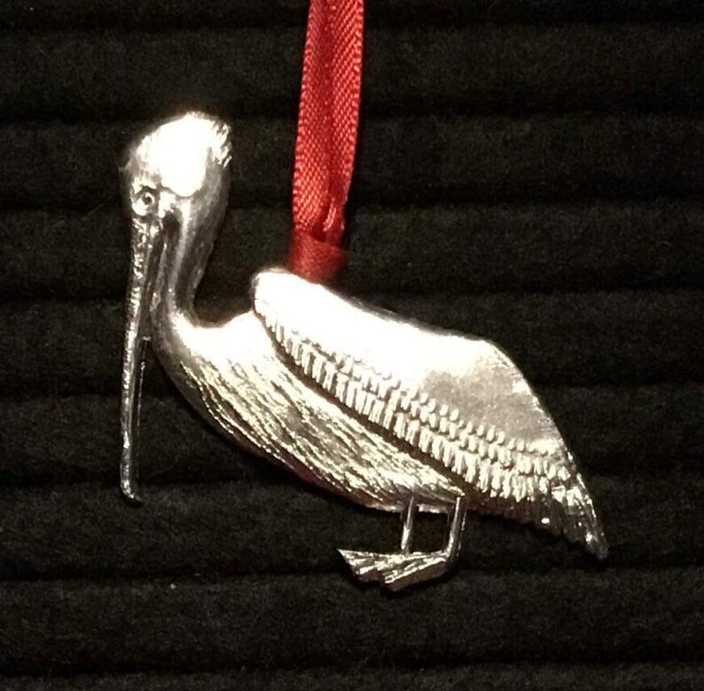 Pelican Christmas OrnamentKeychain-Pewter