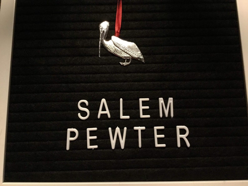 Pelican Christmas OrnamentKeychain-Pewter