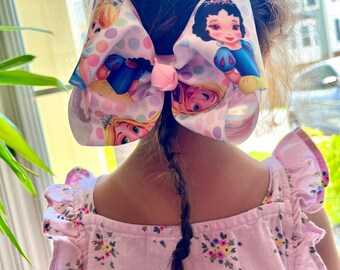 Princesses hair bow, Disney hair bow, princess bow, princesses party favor ideas, princess gift for girl
