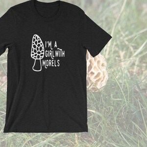 I'm a Girl with Morels Dark Gildan Short-Sleeve Unisex T-Shirt