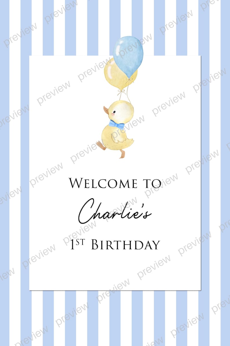 Puede incluir: Invitaci&oacute;n de cumplea&ntilde;os con un pato amarillo sosteniendo globos. El texto dice "Bienvenido al 1er cumplea&ntilde;os de Charlie". Fondo blanco con rayas azules y blancas, ideal para una fiesta infantil.