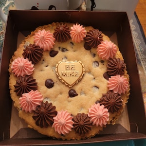 Chocolate Chip Sweetheart  Cookie  Box, Cookie Cake 6&quot;,  &quot;Cookie Notes&quot;,Cookie Letter Gift for her - Gift for Him, Valentine&#39;s Day, Birthday