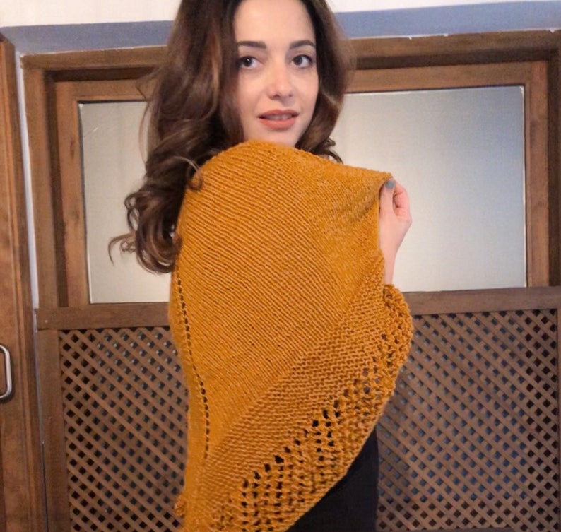 CHAL LALLYBROCH SHAWL