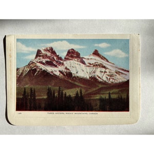 VINTAGE, Carte postale des Trois Sœurs des Montagnes Rocheuses canadiennes 1929