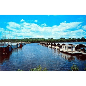 Postkarte Minnesota MN Red Wing Boathouse Village Goodhue County 1960s-70s
