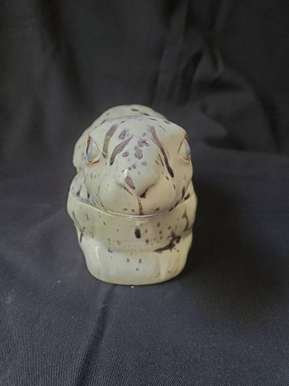 Vintage Porcelain pottery bunny rabbit jewelry box ho… Gem