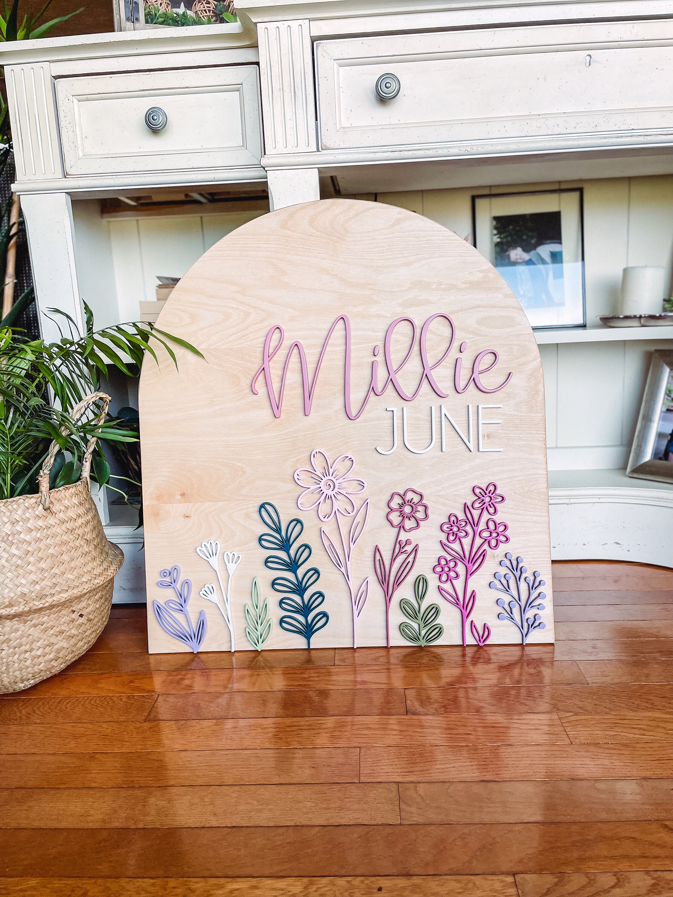 Nursery Simple Floral Name Sign - Etsy
