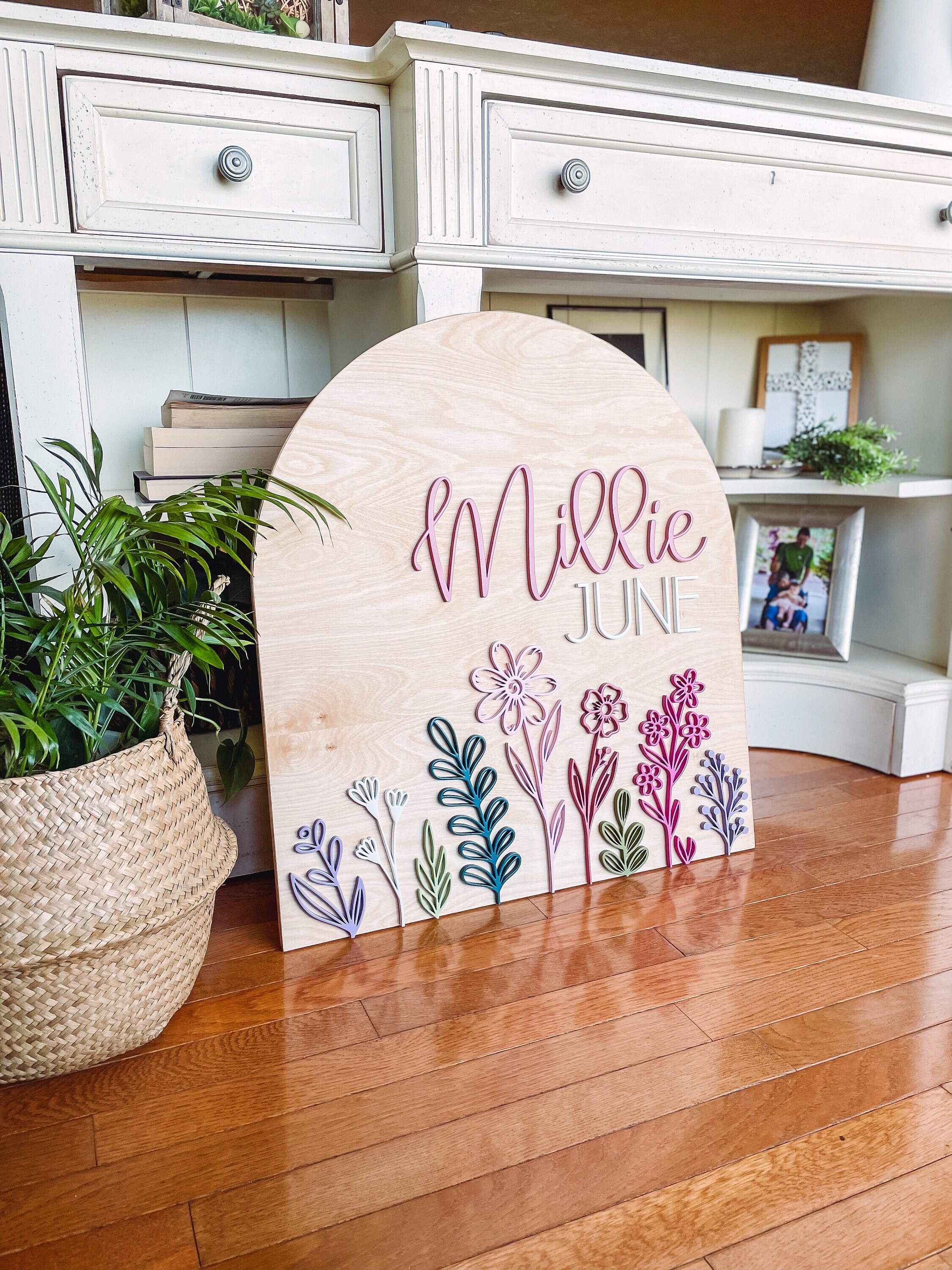 Nursery Simple Floral Name Sign - Etsy