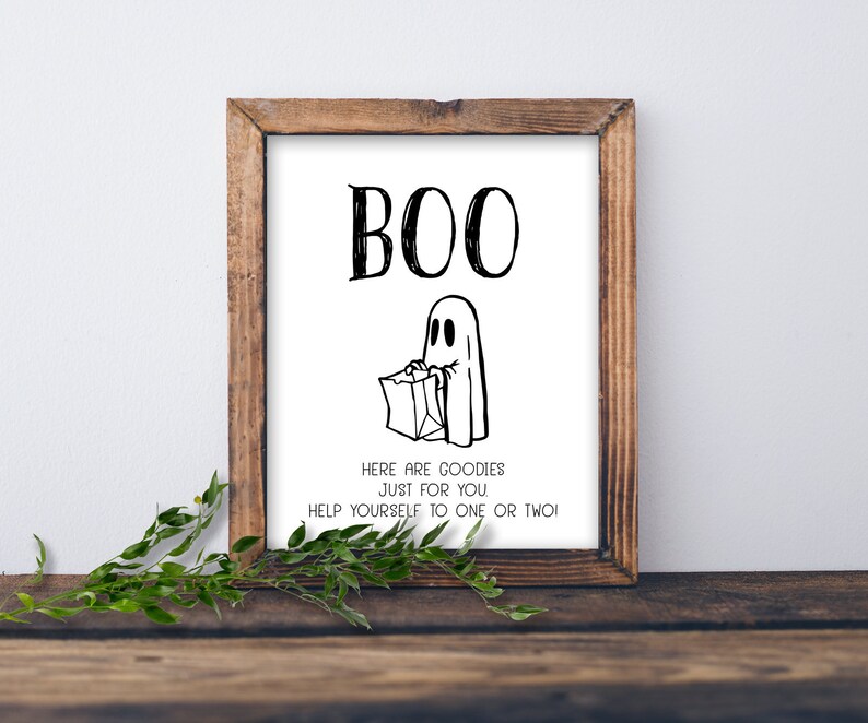BOO Sign. Halloween Trick or Treat. Instant Download Printable. Here ...
