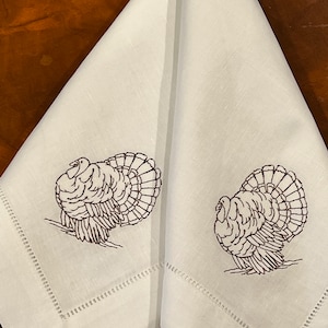 Monogrammed Turkey Linen/Cotton Dinner Napkin Thanksgiving