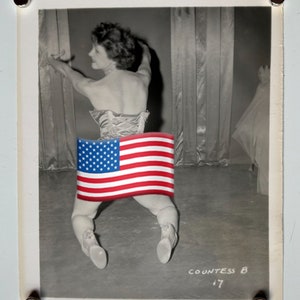 Vintage 1950s Mature NUDE 5x4 Photograph Lovely Pinup Showing Backside