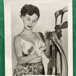 Vintage C1950s Original Mature NUDE Studio Model Photograph Donna Busty