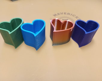 Funky Heart magnetic spider insect hide for your pets enclosure Vivarium jumping spider multi color