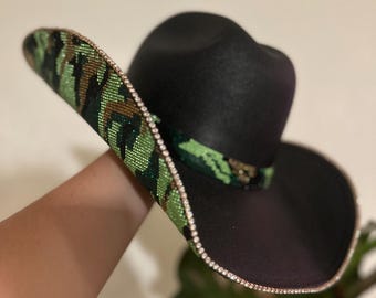 Glitzernder Camouflage-Cowgirl-Hut, Cowgirl-Mottoparty, Western-Motto, Junggesellinnenabschied, Geburtstagsgeschenk, Country-Musikfestival, Tarnhut