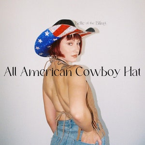 Chapéu de cowgirl com strass e bandeira americana, NFR, 4 de julho, chapéu de cowboy chamativo, música country, dia dos veteranos, Memorial Day, festival de música, EUA