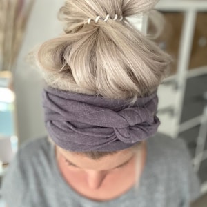 Hair band to tie yourself in light grey/lilac made of cotton (organic) with hemp is slightly elastic in a soft slub look
