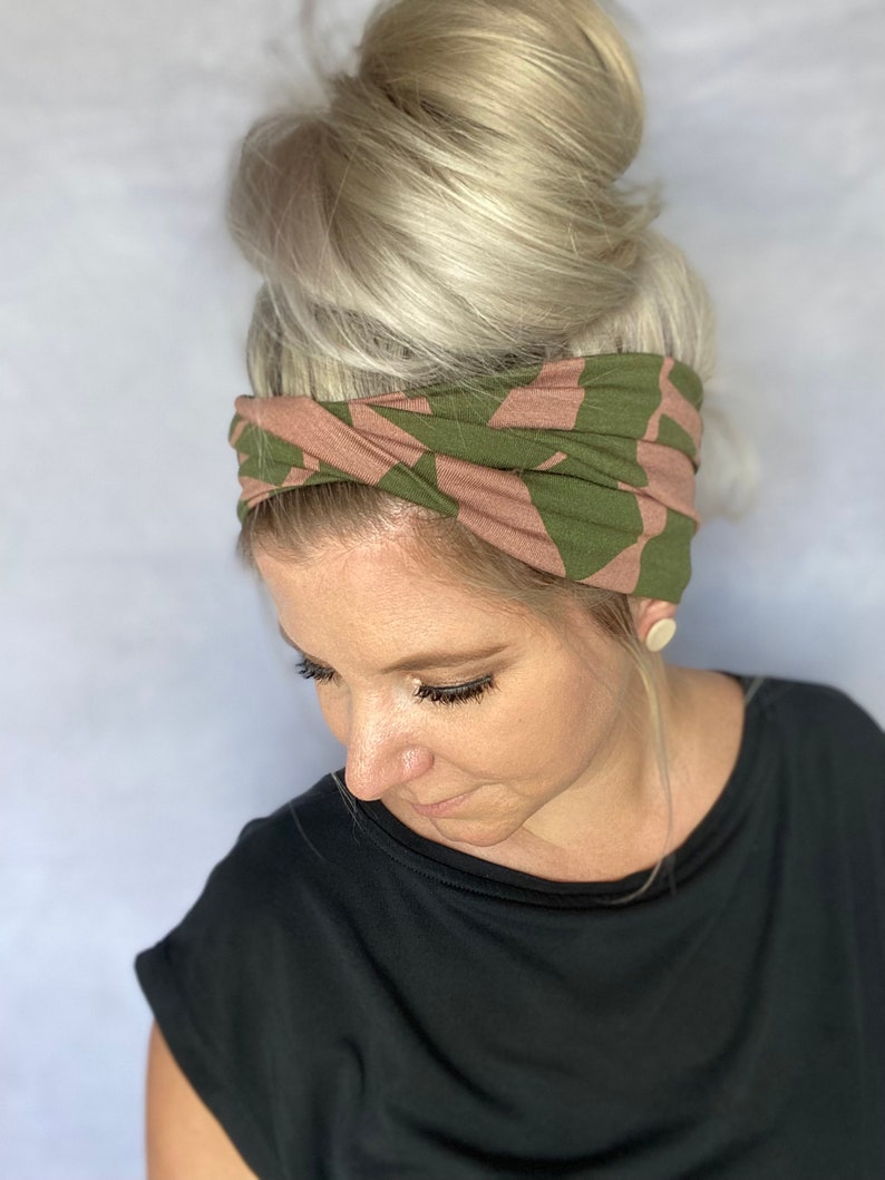 Nouélina knotted hairband, urban graphics old pink/green, can be worn with a knot or in a turban look, wide or narrow image 4