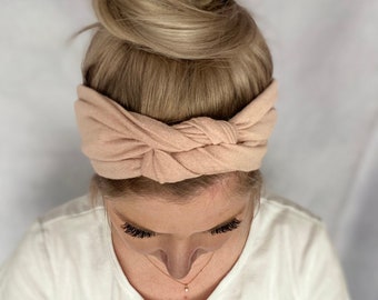 Hairband to tie yourself in powder pink made of cotton (organic) with hemp is slightly elastic in a soft slub look