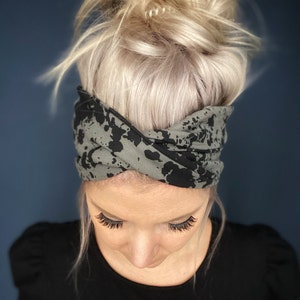 Hair band that you can tie yourself, “Splash” made of slightly firmer, rougher viscose for great grip, black with gray