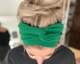 Elastique à cheveux à nouer vert gazon en lin et lyocell extra long en trois largeurs différentes possibilités de serrage