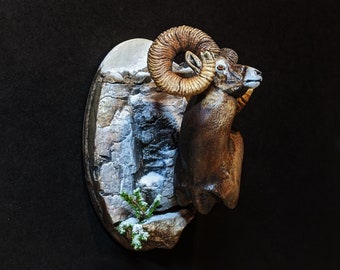 Bighorn Sheep Ram (Miniature Wall Mount Pedestal) Magnet