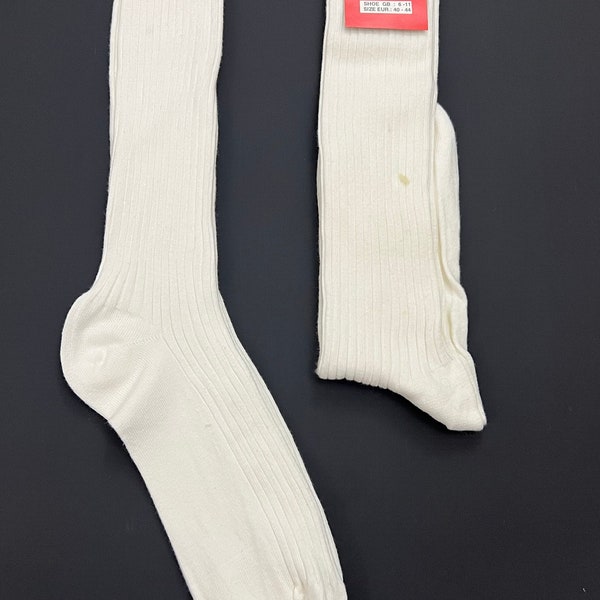 1 pair of white knee high long ribbed socks