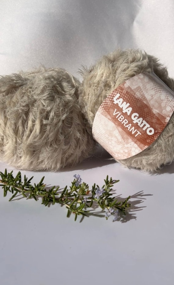 Fur Yarn, Alpaca Merino Fur Knitting Yarn, Teddy Bear Yarn, Italian Yarn, Lana Gatto, Hand Knitting, 50g/90m (99 yards)