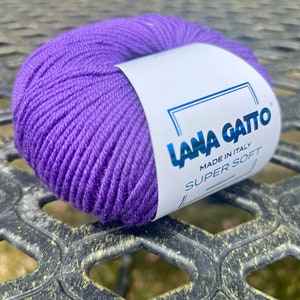 SUPER Soft 100% Wool Knitting Yarn, Italian Yarn, Lana Gatto, Great for Machine and Hand Knitting, 50g/125g